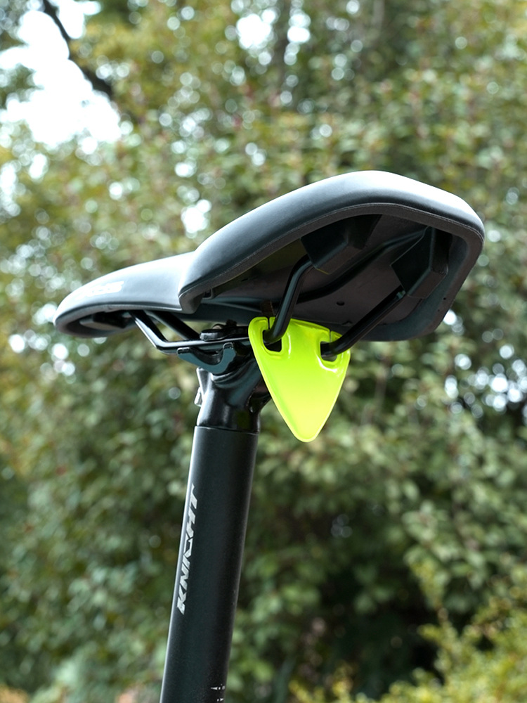 Cycling Visibility Gear - Светоотражающий задний фонарь высокой видимости для