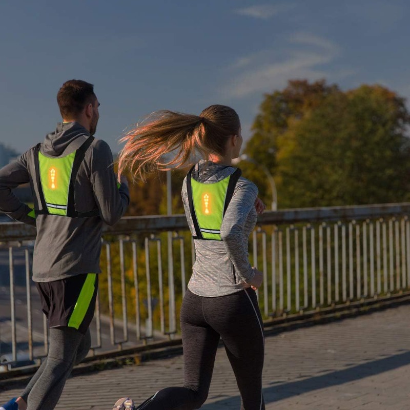 Светодиодный сигнальный жилет  – обзор и цена Cycling Visibility Gear